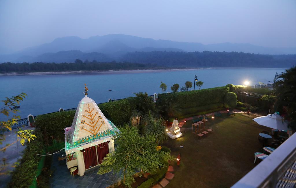 GANGA KINARE- A Riverside Boutique Resort, Rishīkesh Extérieur photo
